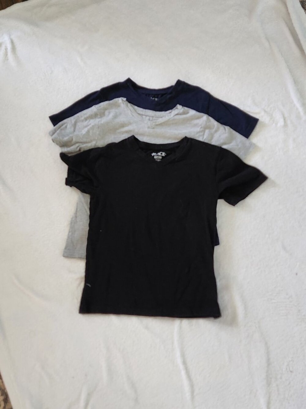 Kids Childrens Place Tees, gray/navy/black - size 5-6